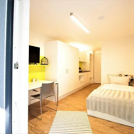 Studio - Balcony, Netflix, Hospital Proximity